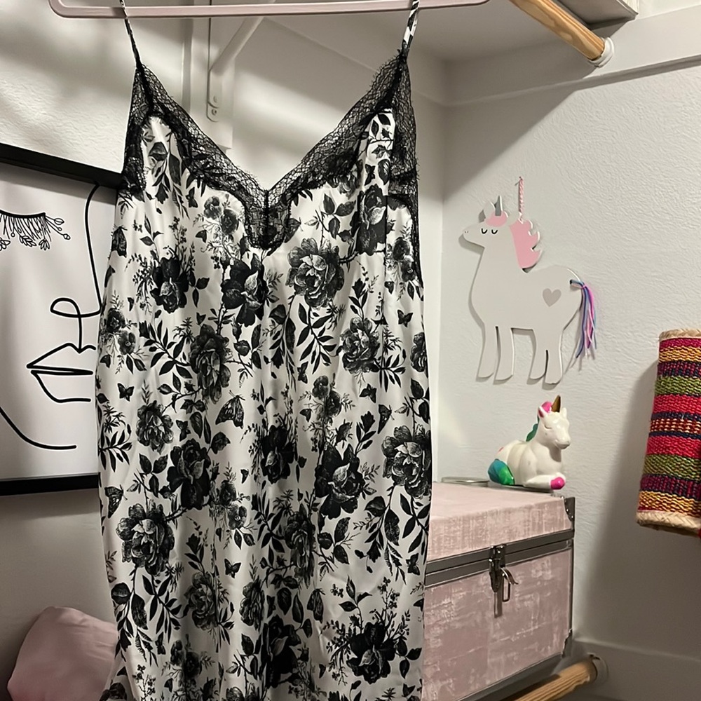 Flower black and white Victoria secret sleepwear